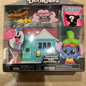 Disney Doorables Stitch's Surf Shack Playset - NEW